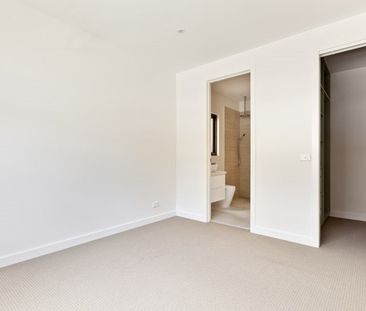 3/12 Raglan Road, Research - Photo 6