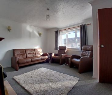 3 bed semi-detached house to rent in Lindford Drive, Norwich, Norfolk - Photo 1