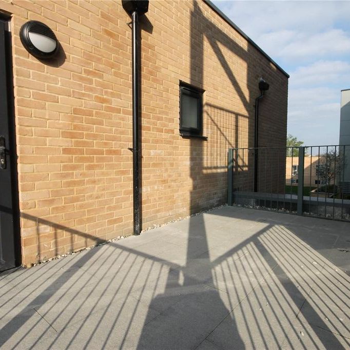 2 bedroom semi-detached house to rent - Photo 1