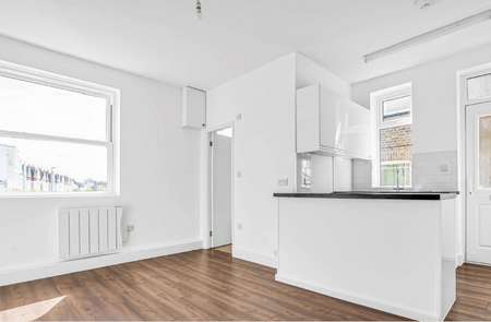 1 bedroom flat to rent - Photo 4