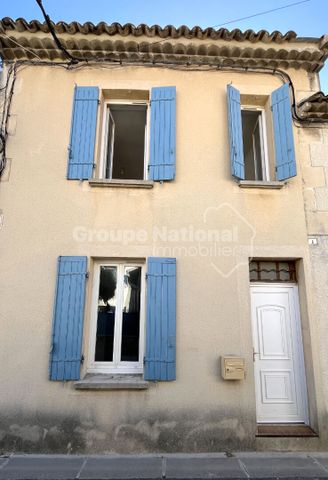 NOVES - Maison de village T3, - Photo 2