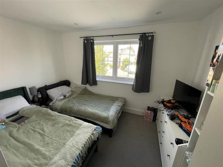 3 bedroom terraced house to rent - Photo 2