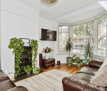 3 bedroom terraced house to rent - Photo 3