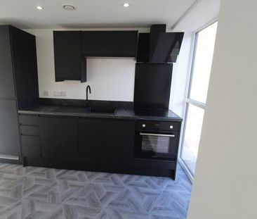 Flat to rent on - Photo 4