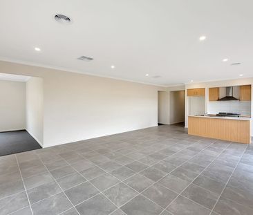 🏡 Brand New 4-Bedroom House in Eynesbury - Photo 6