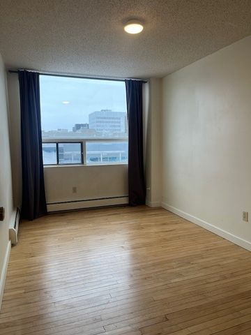 1 BDRM/1 BATH - 115 3RD AVE S - Available NOW - Photo 3