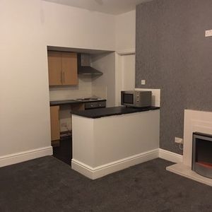 Apartment for Rent in Milborne st, Central, Blackpool, FY1 - Photo 2