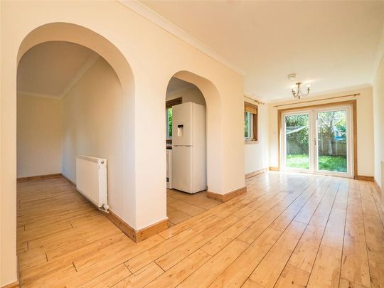 3 bedroom semi-detached house to rent - Photo 1