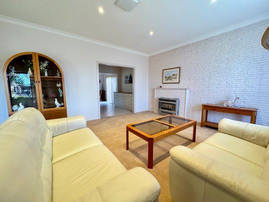 Ray White Real Estate Parkes - Photo 1