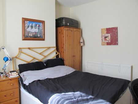 4 bedroom house to rent - Photo 2