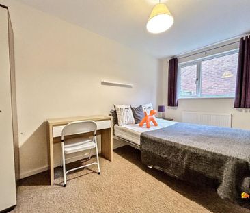 1 bedroom in a house share to rent - Photo 4