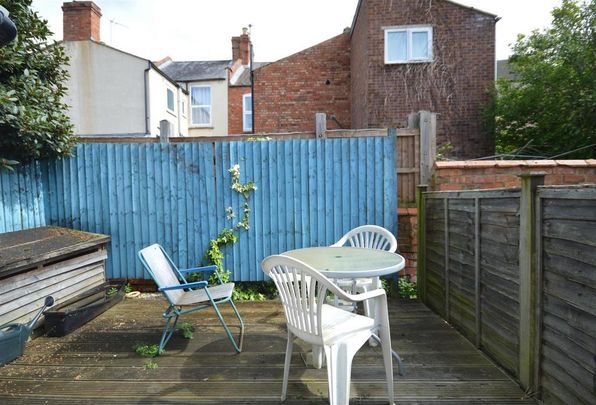 2 bedroom terraced house to rent - Photo 1