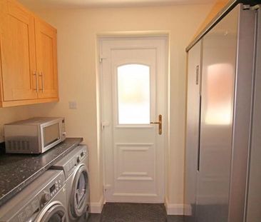 1 bedroom in a house share to rent - Photo 5