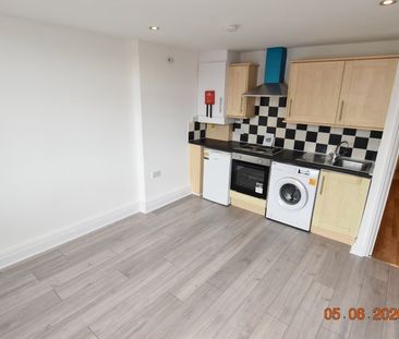1 Bed Flat, T L House, LU1 - Photo 3