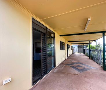 17 Tait Street, Kelso QLD 4815 - House For Rent | Domain - Photo 6