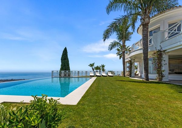 Luxury Villa for rent in Marbella Del Este, Andalusia