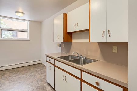 2 Bedroom - Photo 5