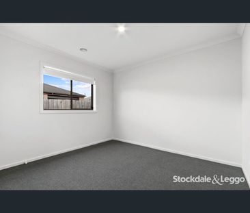 21 Lord Place, Morwell, Vic 3840 - Photo 5