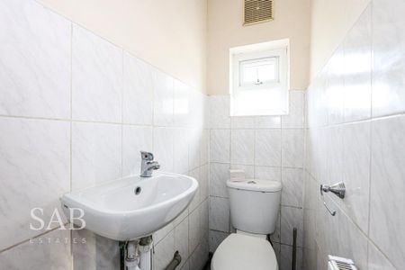 3 bedroom semi-detached house to rent - Photo 5