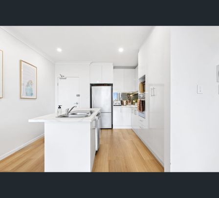 12/2254 Gold Coast Highway, Mermaid Beach, Qld 4218 - Photo 1