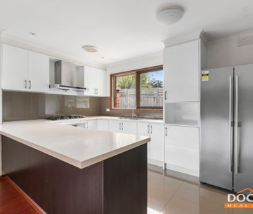 Ideal Spacious Home - Photo 2