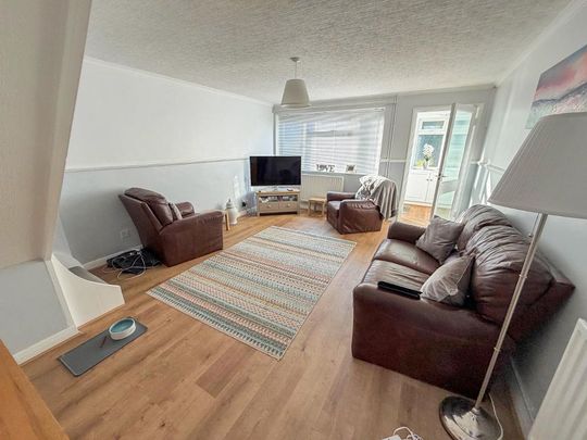 2 bedroom semi-detached house to rent - Photo 1