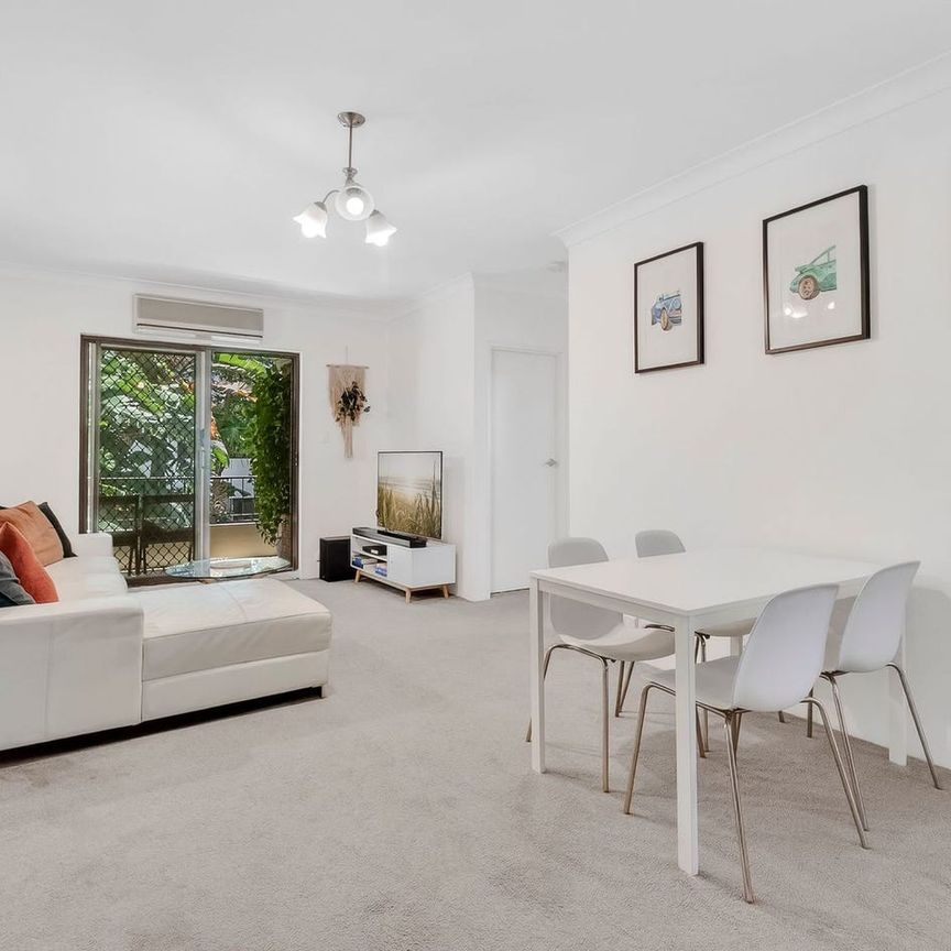 2 Bedroom Apartment – South Cronulla | Walk to Gunnamatta Bay - Photo 1