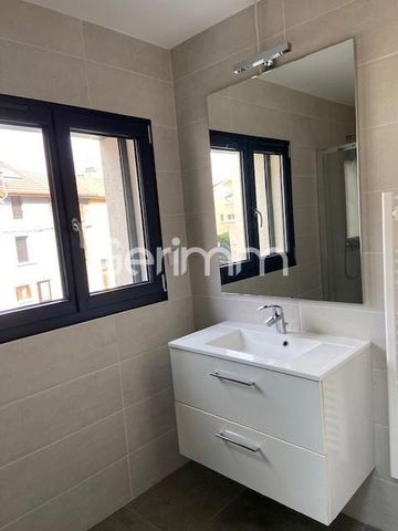 LOCATION T3 SUR 3 NIVEAUX - 44 RUE DE LA REPUBLIQUE - DOMENE - Photo 5