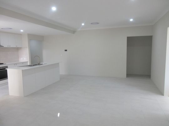 Brand New Home for Lease in Geographe! - Photo 1