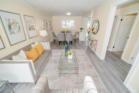 For Lease - 22 Jones Court, Aurora, Ontario - Photo 2