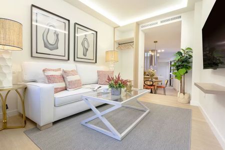 Calle Alfonso XII, Sevilla, Andalusia 41002 - Photo 2