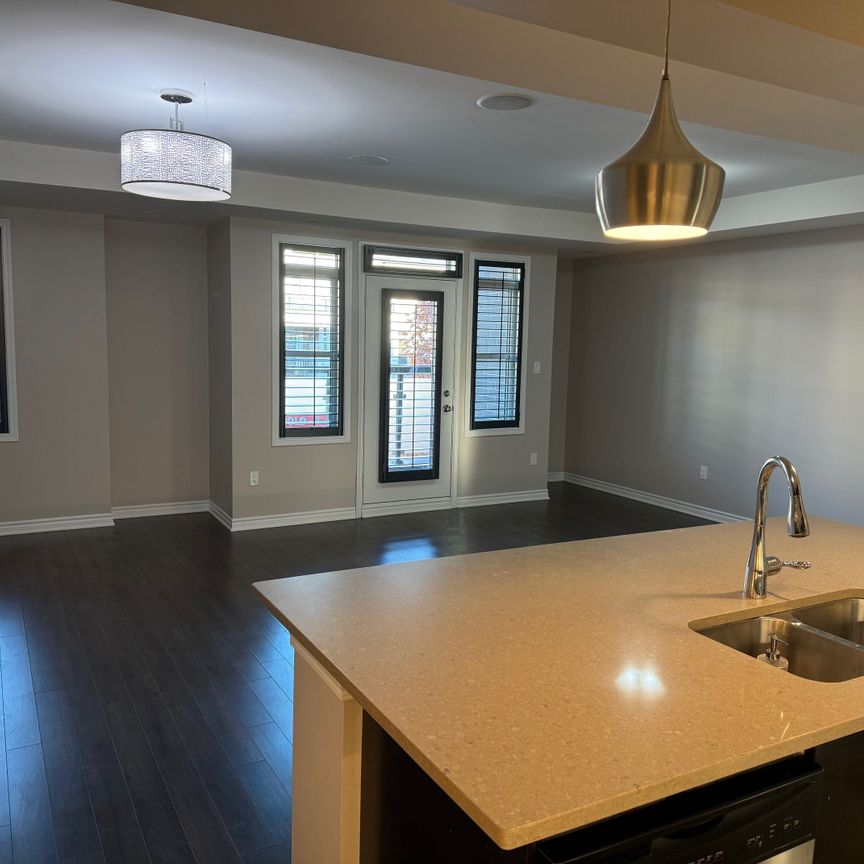 For Lease - 3058 Preserve Drive, Oakville, Ontario - Photo 1