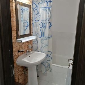 Apartament o camera decomandat, in zona Cetatii - Fotografie 3