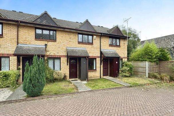 2 bedroom terraced house to rent - Photo 1