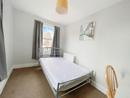 5 bedroom house share to rent - Photo 4