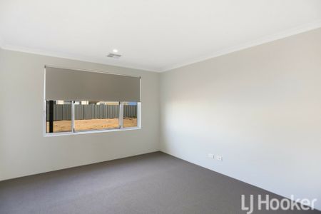 Wow Beach at End of Street! - Ocean Views Front Yard! - Photo 5