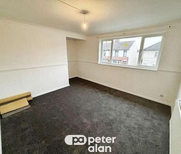 Park Avenue, Rogerstone, Newport, NP10 - Photo 1