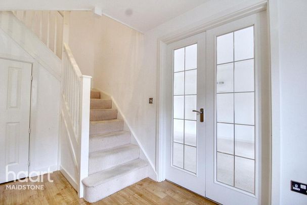 4 bedroom detached house to rent - Photo 1
