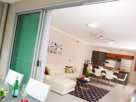 Unit 1, 7 Dolphin Avenue, Mermaid Beach, QLD - Photo 2
