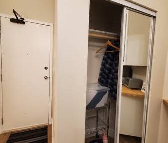 Micro-unit Gastown 190sqft - Photo 3