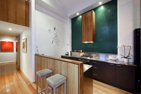 The Art Of Warehouse Living In Iconic Surroundings! - Photo 5