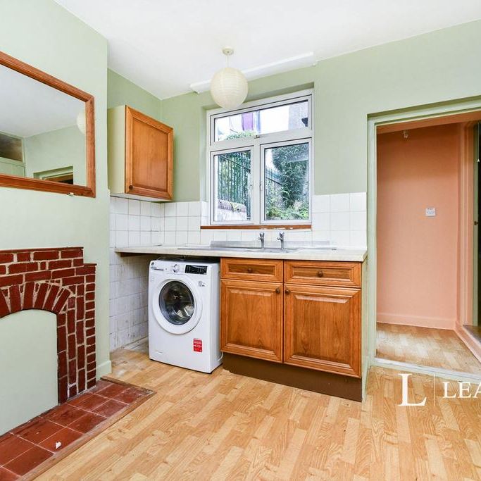 2 bedroom cottage to rent - Photo 1