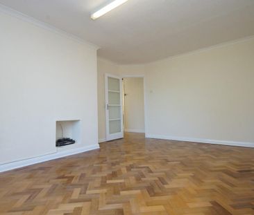 2 bedroom maisonette to rent - Photo 5