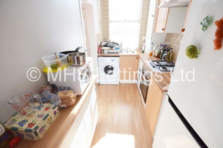 8 Royal Park Mount, Leeds, LS6 1HL - Photo 4