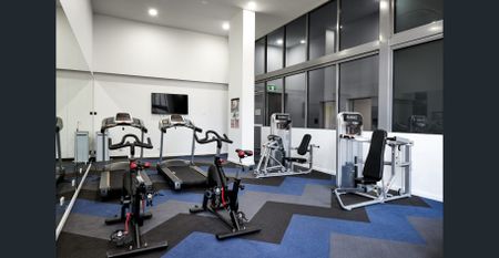 City View I Light & Sunny I Pool & Gym - Photo 2