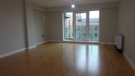 Royal Plaza, 2 Westfield Terrace, S1 4GD - Photo 2