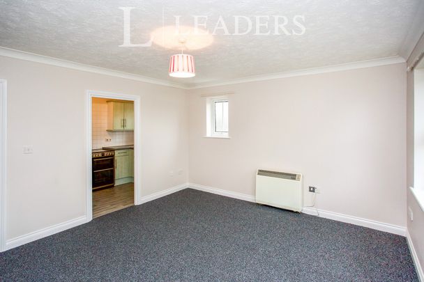 2 bedroom apartment to rent Kings Avenue, Southampton, SO31 - Photo 1