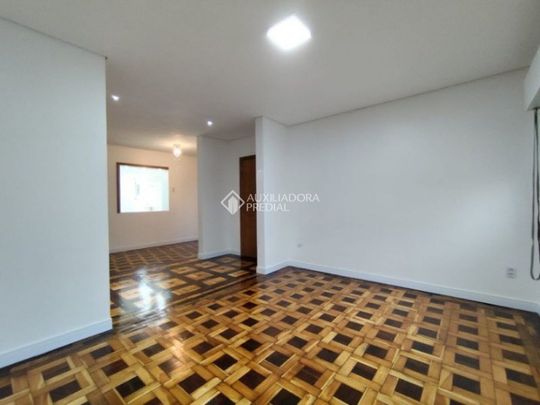 Apartamento com 4 quartos e 104m² para alugar em Menino Deus, Porto Alegre. - Photo 1