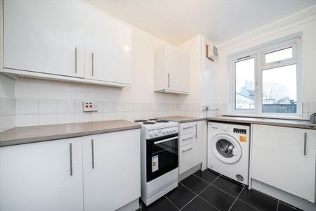 2 bedroom maisonette to rent - Photo 5