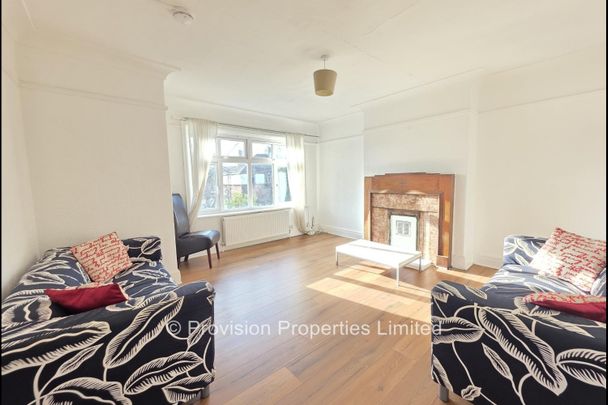 5 Bedroom House St Chads Drive - Photo 1